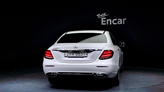 MERCEDES BENZ E-CLASS W213 2016