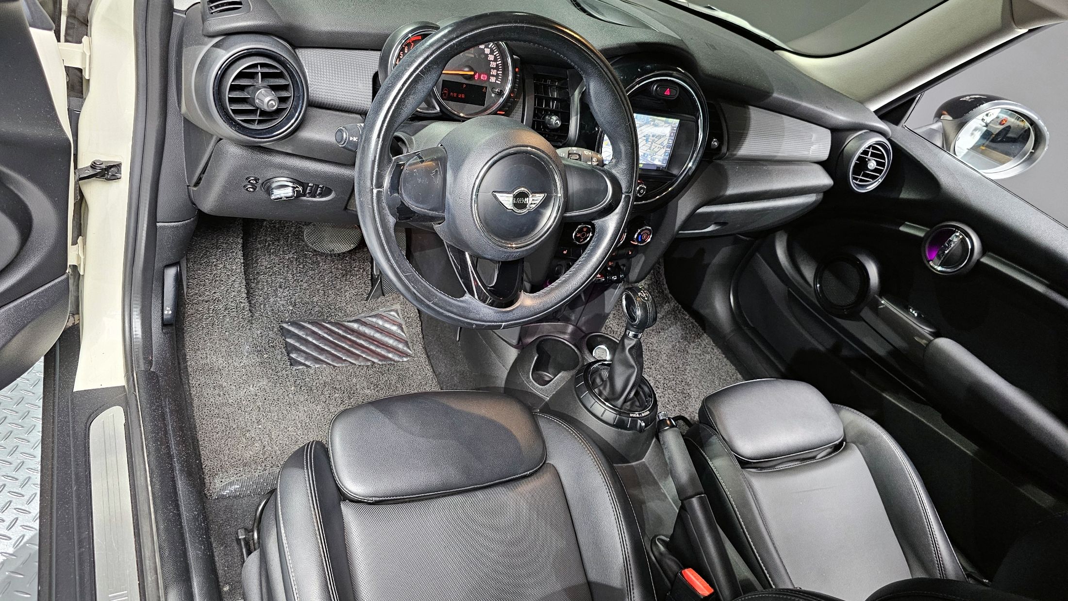 MINI COOPER 2015