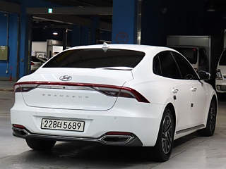 HYUNDAI GRANDEUR IG 2021