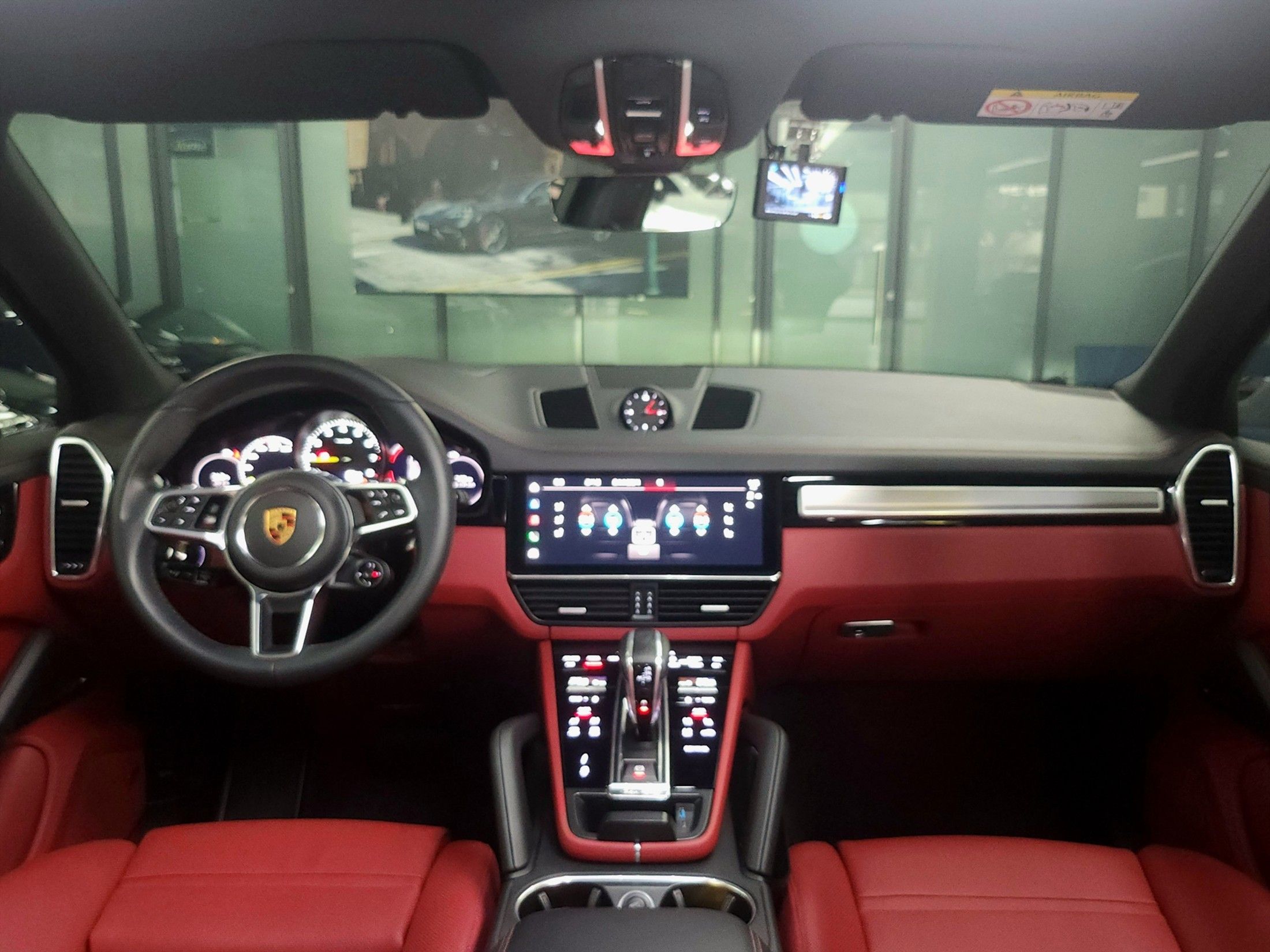 PORSCHE CAYENNE PO536 2022