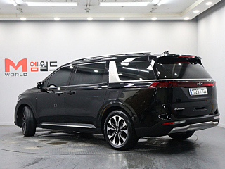 KIA CARNIVAL 2023