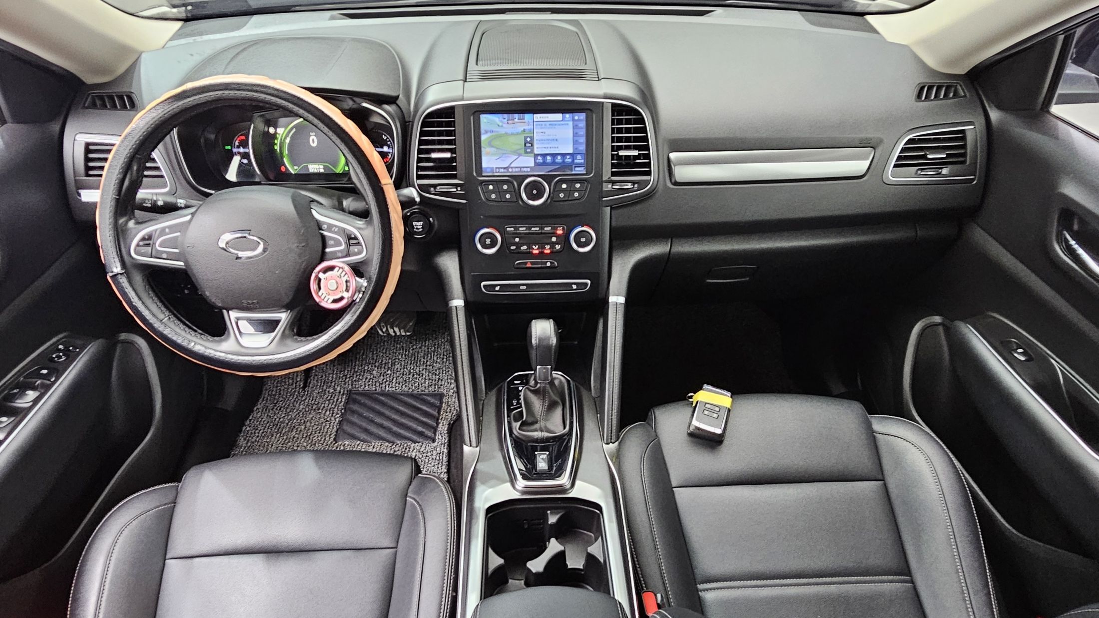 SAMSUNG QM6 2018
