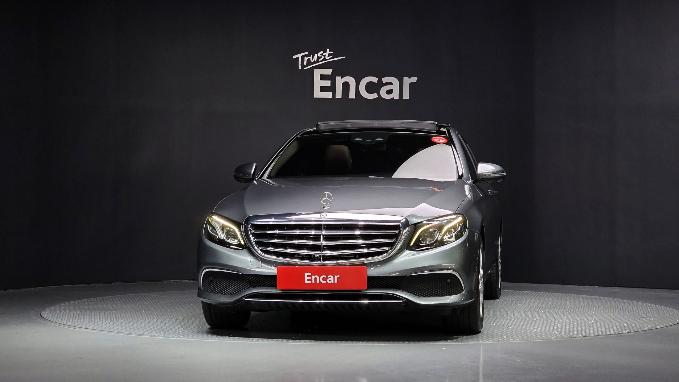 MERCEDES BENZ E-CLASS W213 2016
