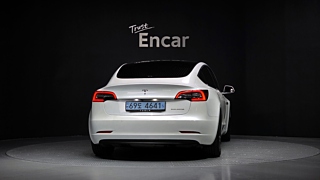 TESLA MODEL 3 2020