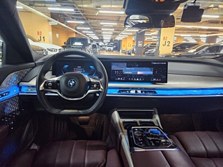 BMW 7-SERIES G70 2024