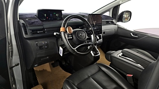 HYUNDAI STARIA 2023