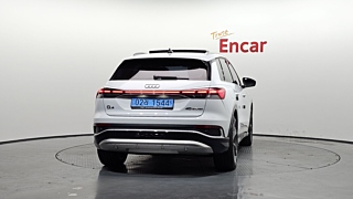 AUDI Q4 E-TRON F4 2022