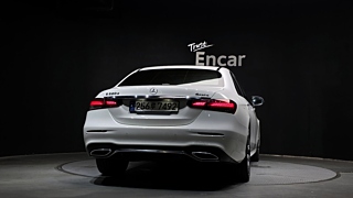 MERCEDES BENZ E-CLASS W213 2021