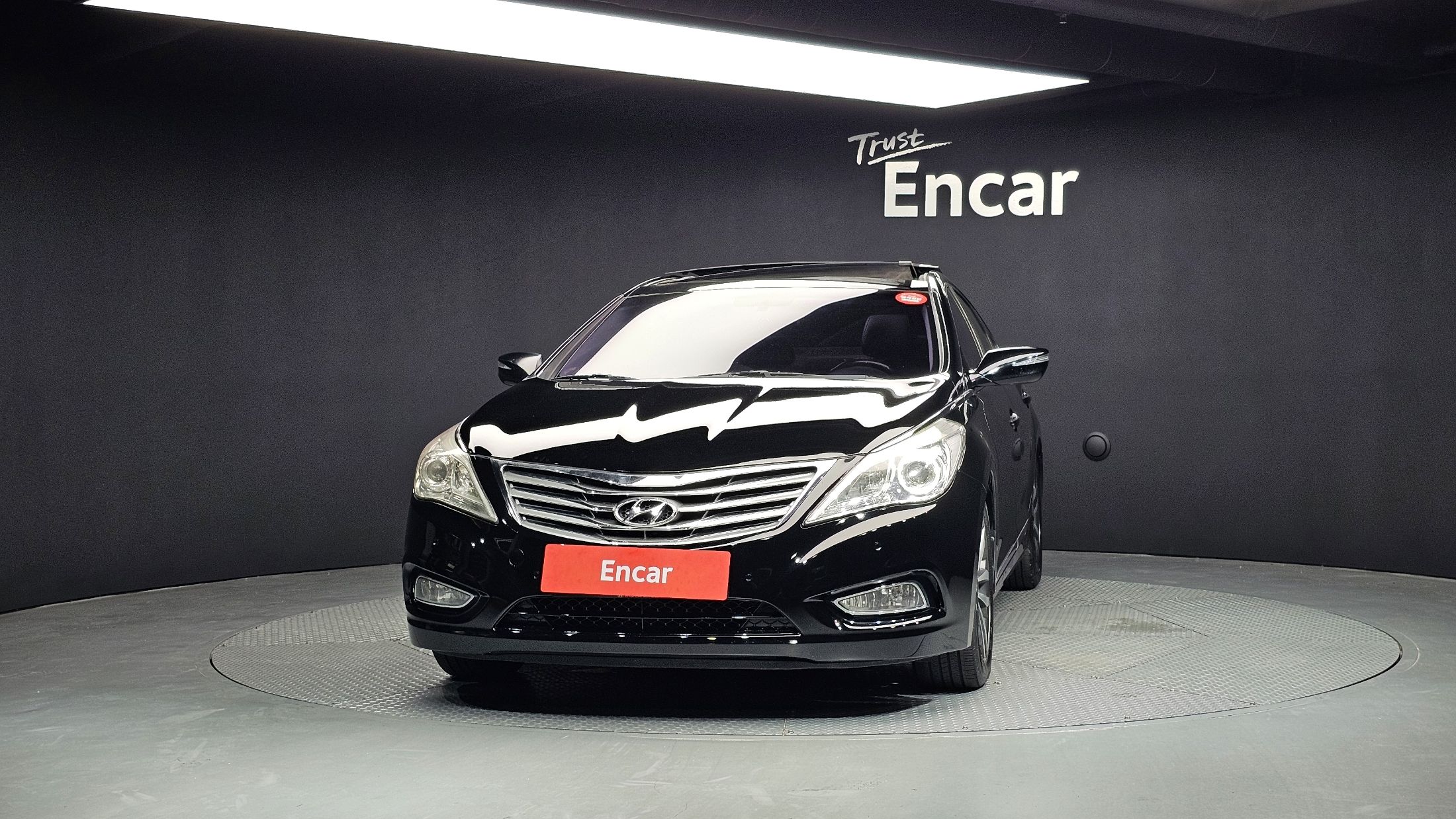 HYUNDAI GRANDEUR HG 2011