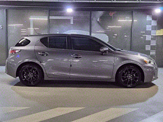 LEXUS CT200H 2011