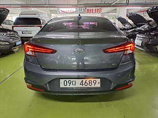 HYUNDAI AVANTE AD 2018
