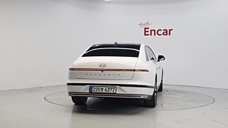 HYUNDAI GRANDEUR HYBRID GN7 2023