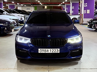 BMW 5-SERIES G30 2019