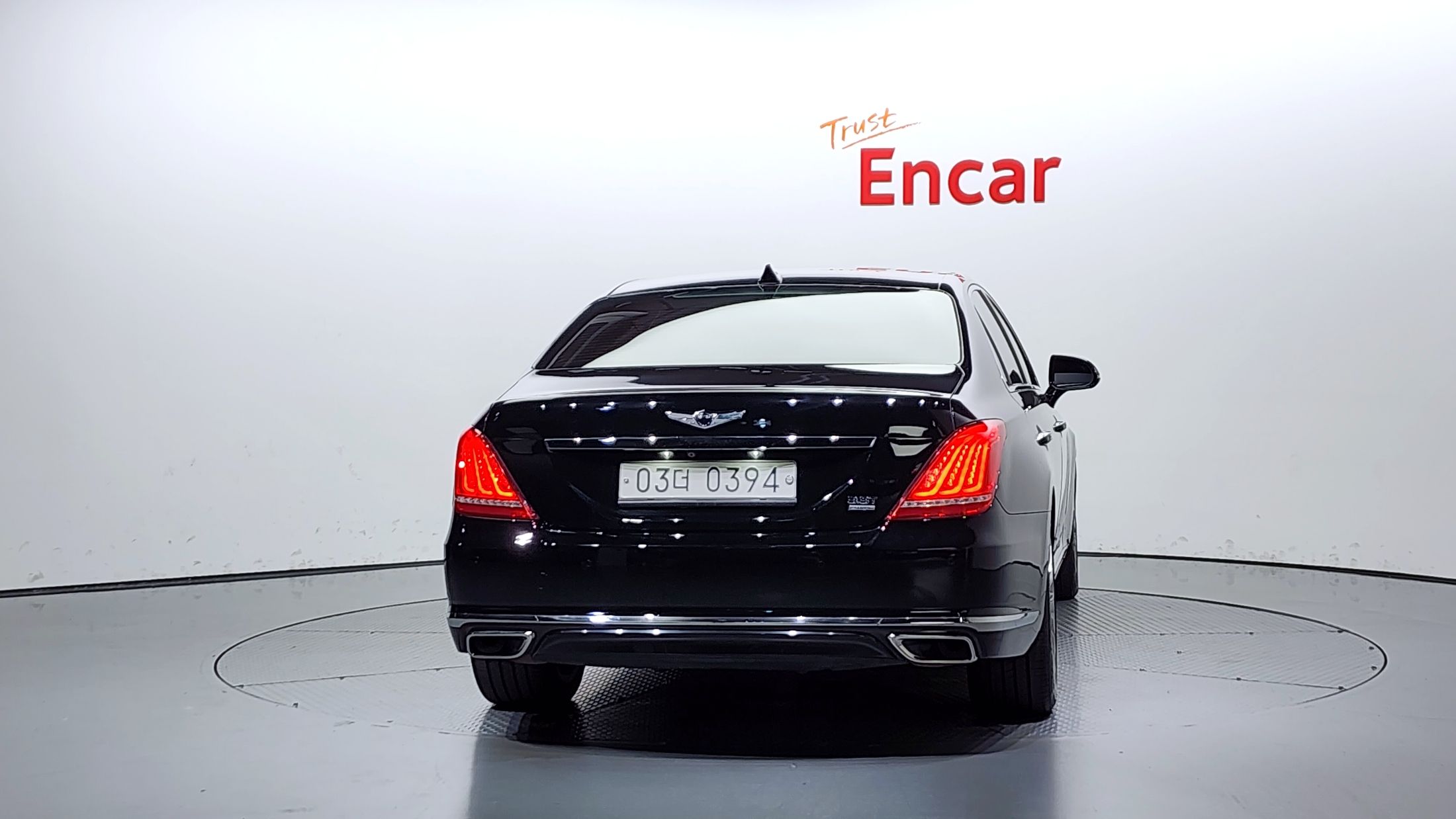 GENESIS EQ900 2016