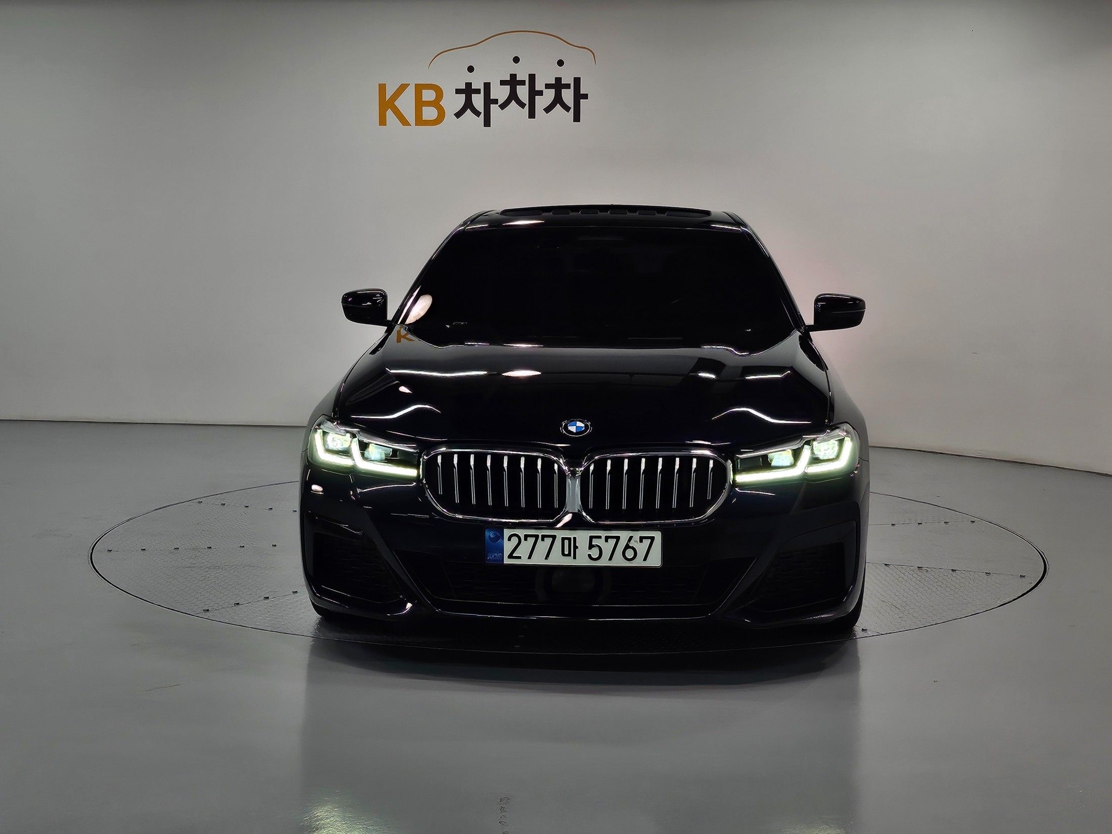 BMW 5-SERIES G30 2021