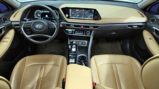 HYUNDAI SONATA DN8 2019