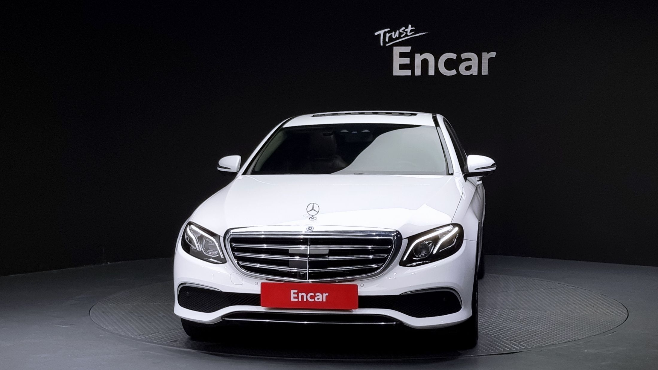 MERCEDES BENZ E-CLASS W213 2020