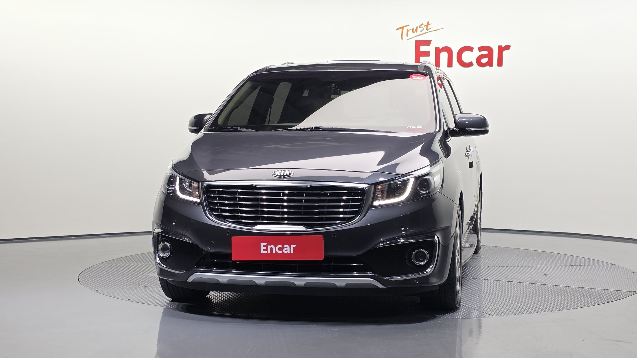 KIA CARNIVAL 2016