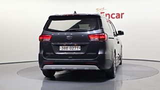KIA CARNIVAL 2016