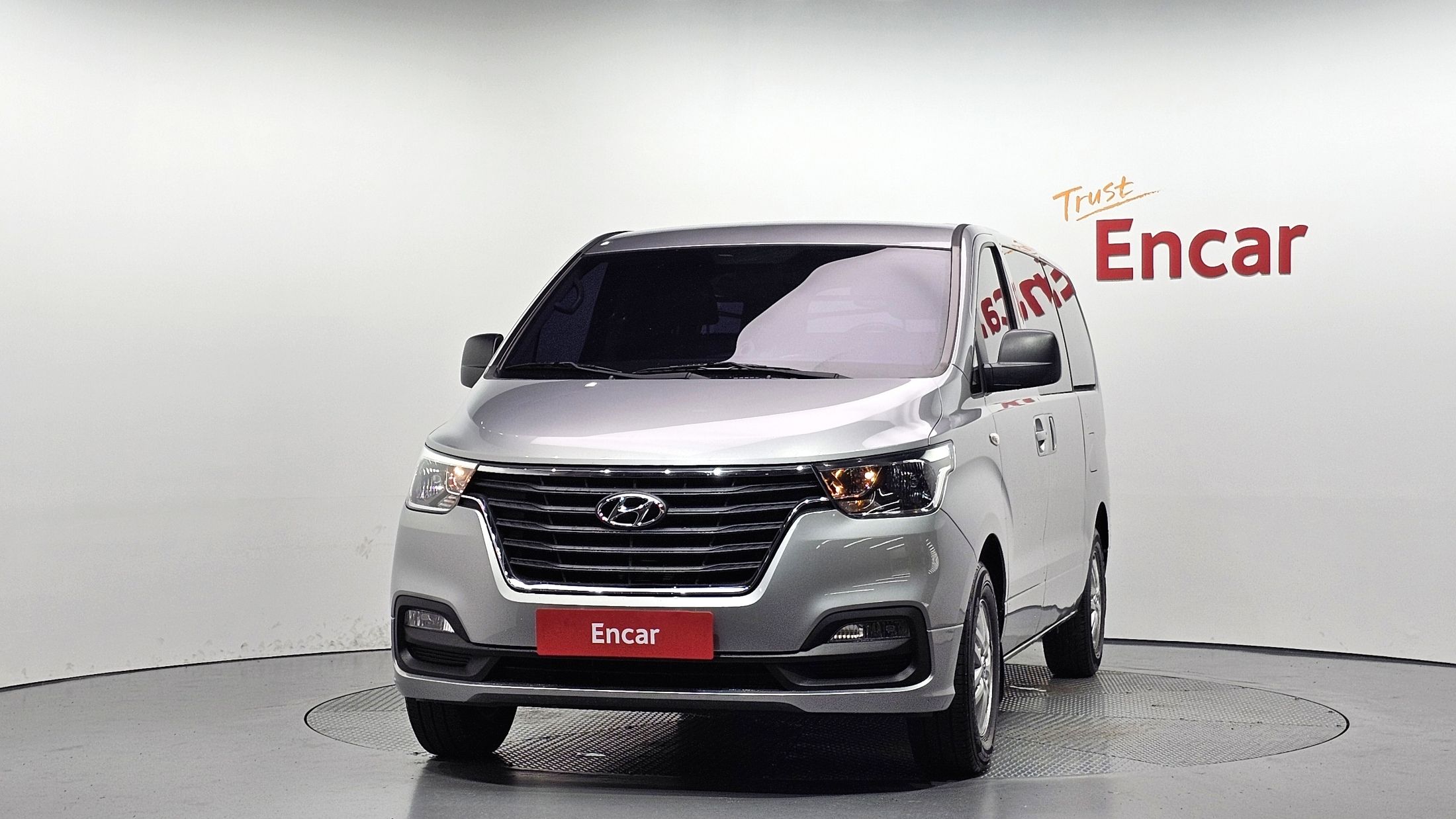 HYUNDAI STAREX GRAND 2019