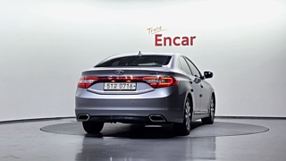 HYUNDAI GRANDEUR HG HYBRID 2016