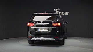 KIA CARNIVAL 2019