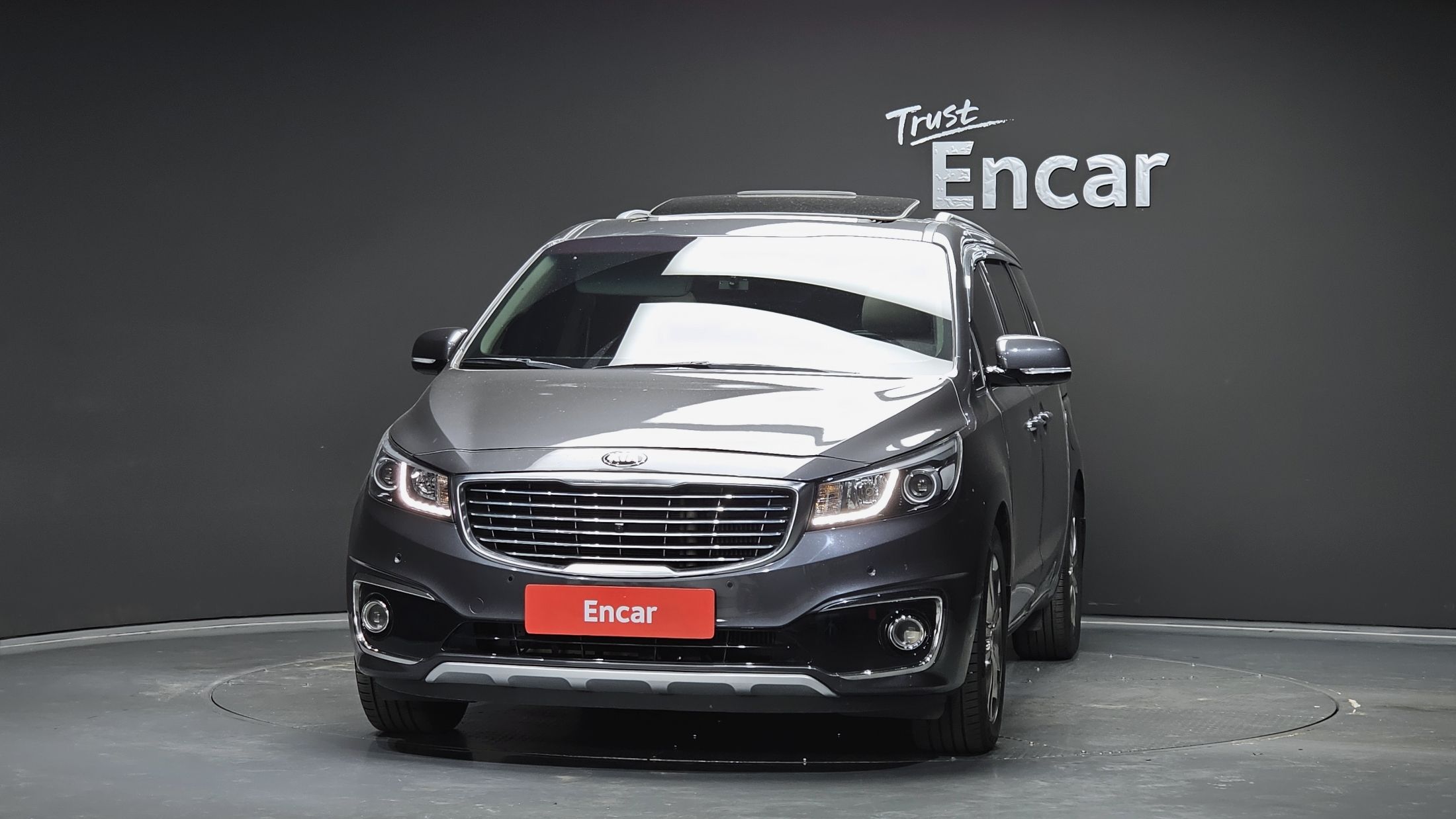 KIA CARNIVAL 2016