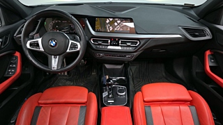 BMW 1-SERIES F40 2022