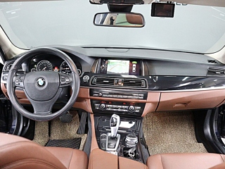 BMW 5-SERIES F10 2016