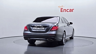 MERCEDES BENZ E-CLASS W213 2018