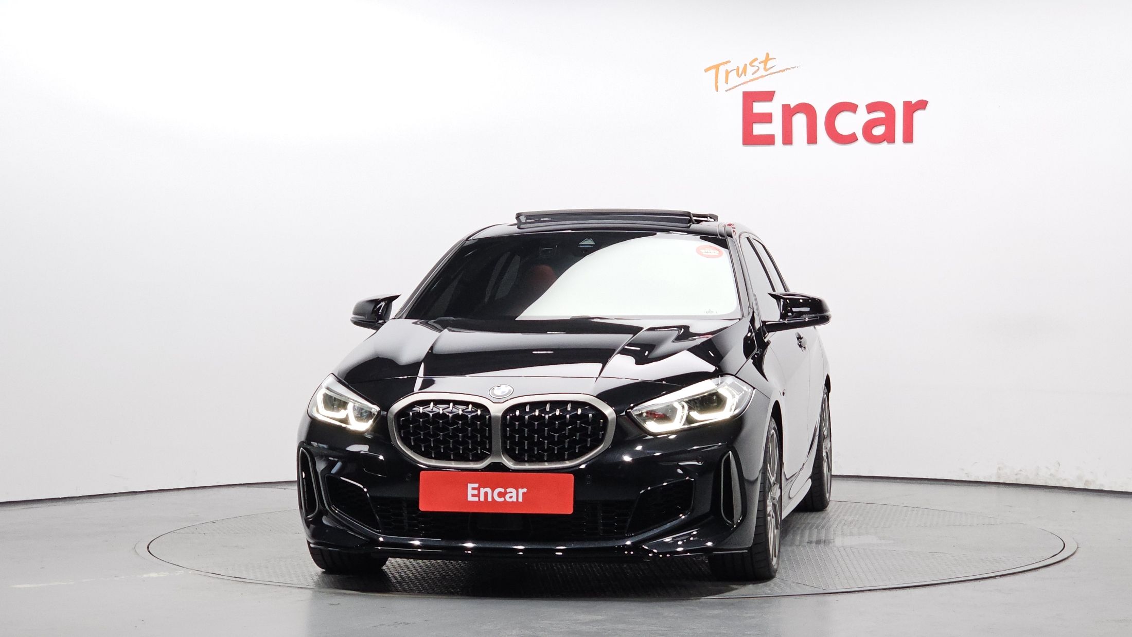 BMW 1-SERIES F40 2024