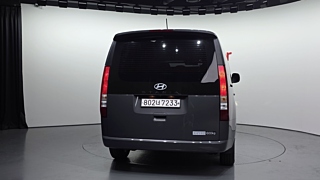 HYUNDAI STARIA 2024