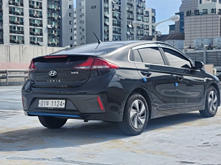 HYUNDAI IONIQ HYBRID 2017