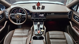 PORSCHE CAYENNE PO536 2022