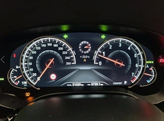 BMW 5-SERIES G30 2017