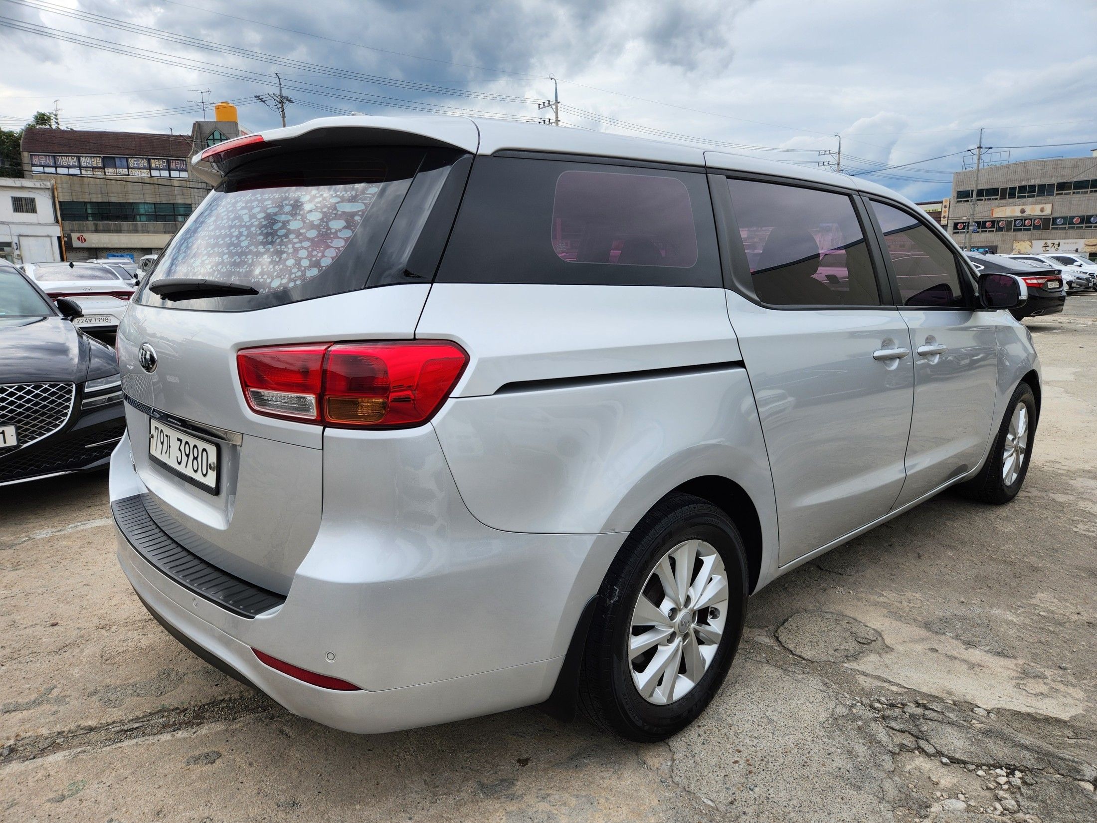 KIA CARNIVAL 2015