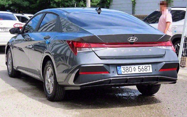 HYUNDAI AVANTE CN7 2024