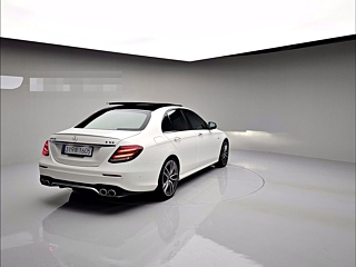 MERCEDES BENZ E-CLASS W213 2019