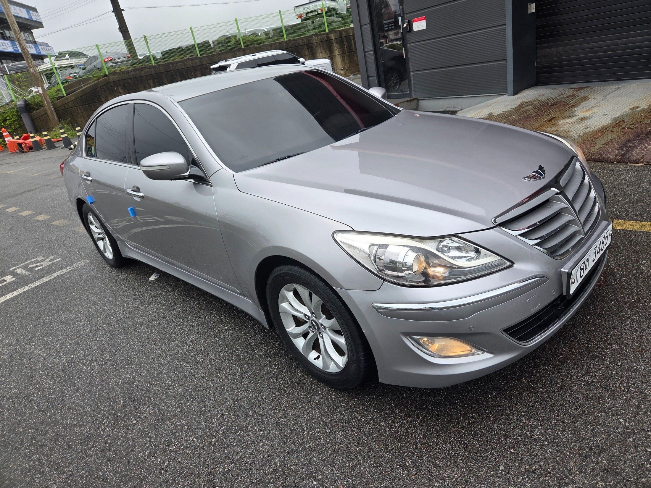 HYUNDAI GENESIS 2011