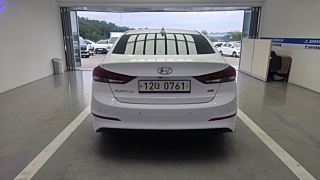 HYUNDAI AVANTE AD 2016