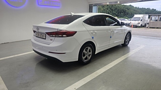 HYUNDAI AVANTE AD 2016