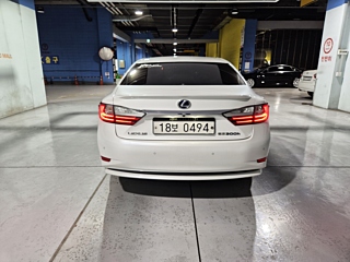 LEXUS ES300H 2016