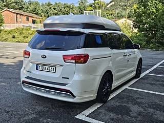 KIA CARNIVAL 2017