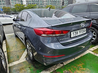 HYUNDAI AVANTE AD 2016