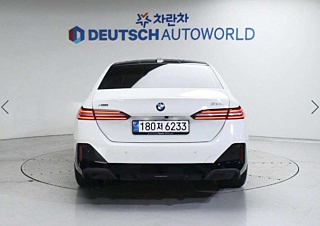 BMW 5-SERIES G60 2024
