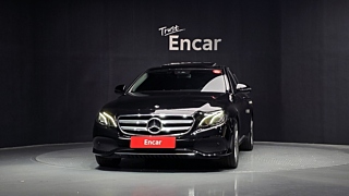 MERCEDES BENZ E-CLASS W213 2019