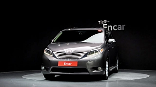 TOYOTA SIENNA 2017