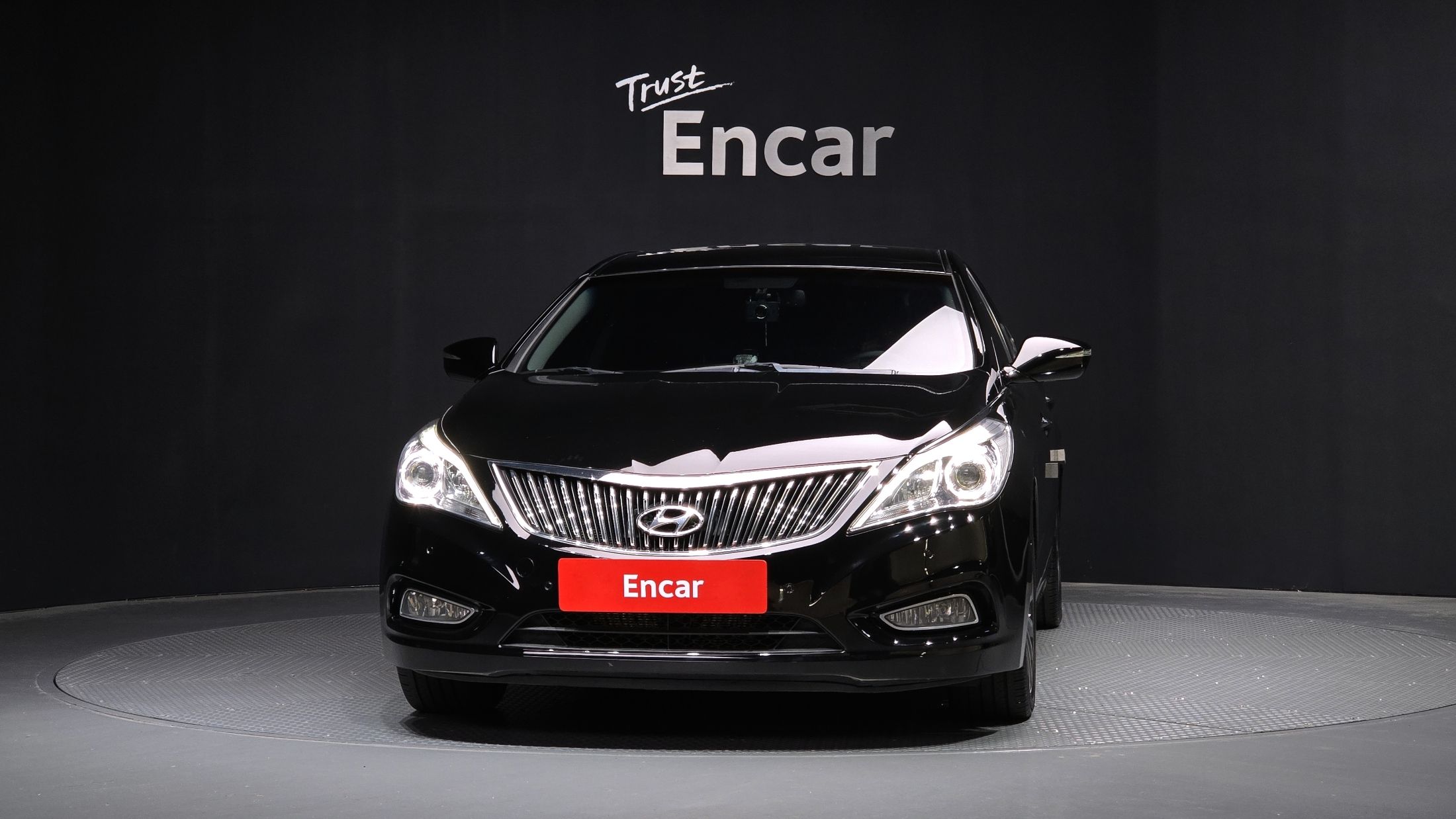 HYUNDAI GRANDEUR HG 2013