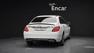 MERCEDES BENZ C-CLASS W205 2016