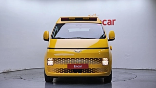 HYUNDAI STARIA 2023